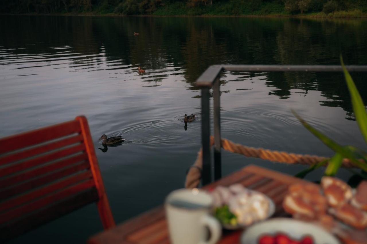 מלון ליפטובסקי טרנוביץ' Aquachill Houseboat & Wellness מראה חיצוני תמונה