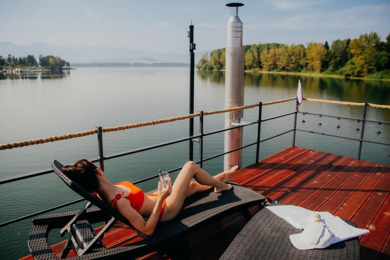 מלון ליפטובסקי טרנוביץ' Aquachill Houseboat & Wellness מראה חיצוני תמונה